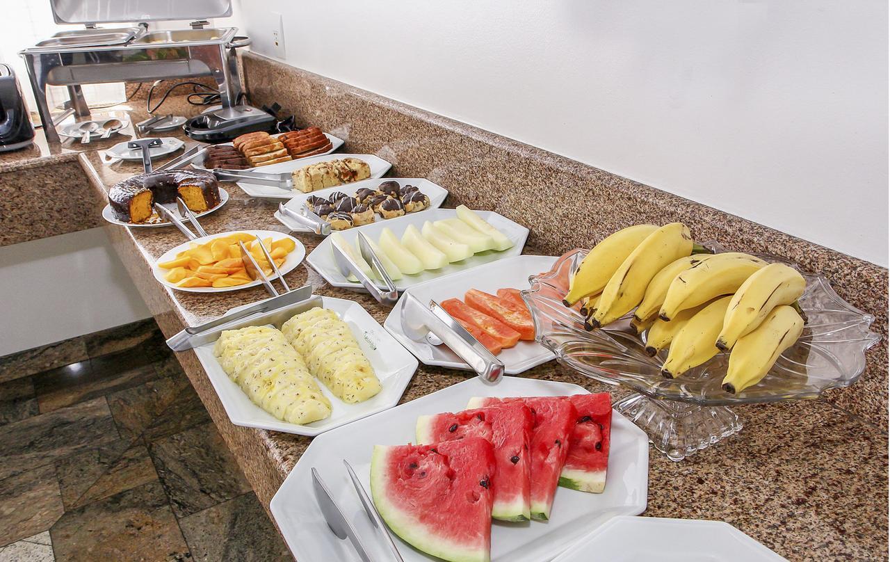 Holambra Garden Hotel Esterno foto A fruit salad